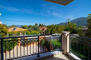 luxury-apt-karavomilos_17