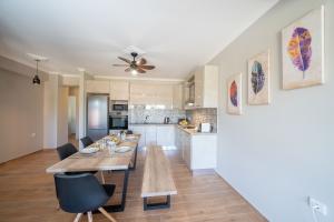 luxury-apt-karavomilos_9